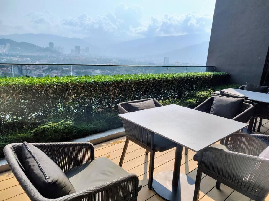Infinity Pool 2Br Suite 7Pax @Beacon @Georgetown Exterior foto